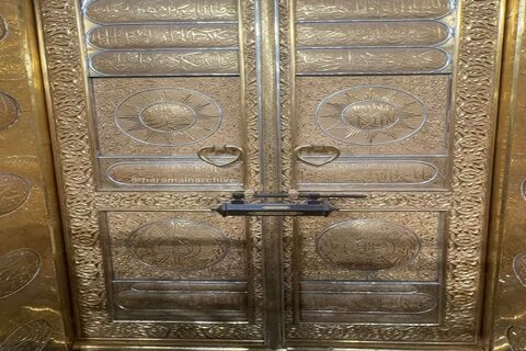 در کعبه برای آیین معطرسازی گشوده شد