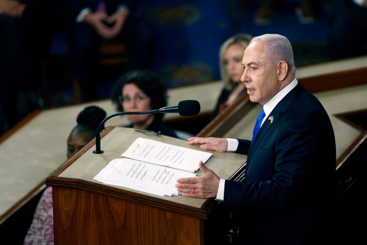 هاآرتس: نتانیاهو به اسرا اهمیتی نمی‌دهد؛ او به کنگره رفت تا حمایت بیشتری را برای جنگ بسیج کند