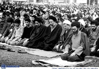 نگاهی به پیشینه نماز جمعه در تاریخ اسلام و ایران / برنامه‌ای عمومی برای عبادت و بصیرت