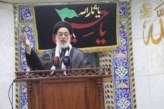 امروز به برکت حسین(ع) افکار عمومی علیه مقامات ظالم شکل گرفته و روحیه ایثار در جهان اسلام گسترش یافته است