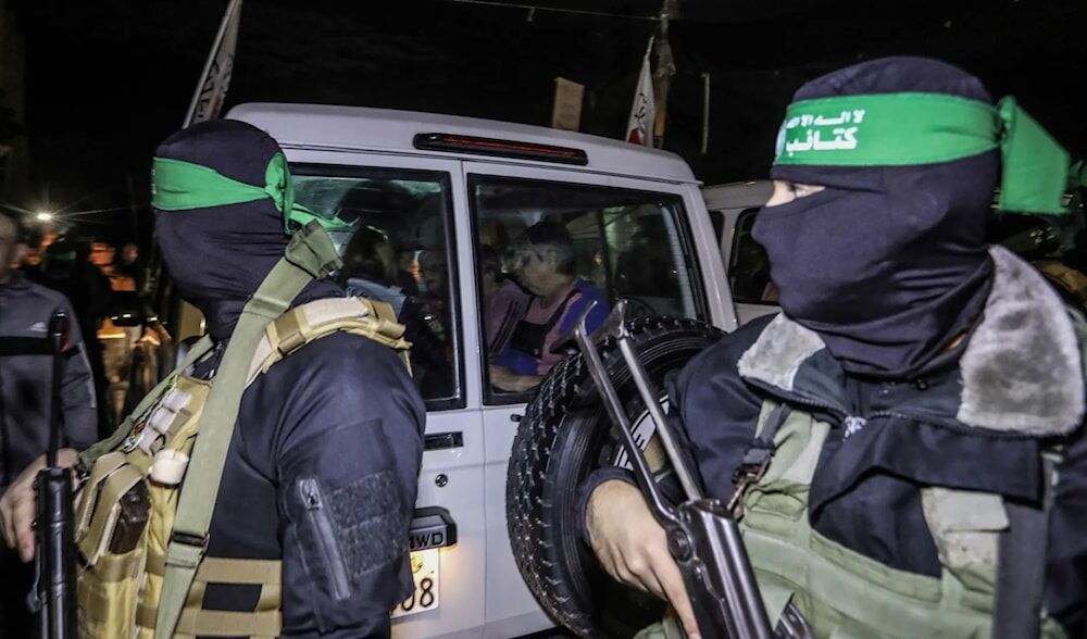 موضع قاطع حماس در مذاکرات؛ عقب‌نشینی کامل رژیم صهیونیست از نوار غزه