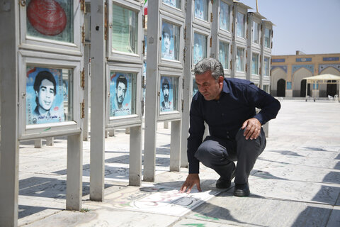 حکاک پلاک خانه ابدی