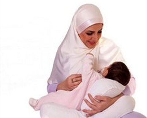 ۵۳ درصد نوزادان ایرانی بدون شیرمادر رشد میکنند