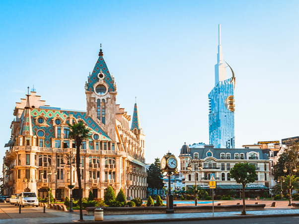 گردش در بلوار باتومی: از مناظر طبیعی تا جاذبههای مدرن