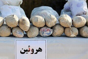 کشف یک کیلوگرم هروئین از یک مسافر اتوبوس در فاروج