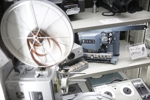 روایت تاریخ به نقل از «آنالوگ»، «کاست» و «گرامافون»