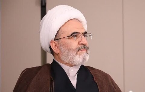 ابعاد گوناگون شخصیت حضرت فاطمه زهرا (س) الگوی عملی و رفتاری مناسب برای همه انسان ها