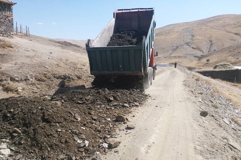 ۱۵۰ کیلومتر راه شوسه سبزوار بهسازی شد
