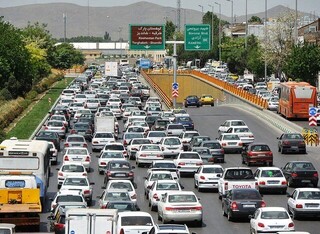 جاده مشهد_ شاندیز دیگر پاسخگوی حجم ترافیک نیست
