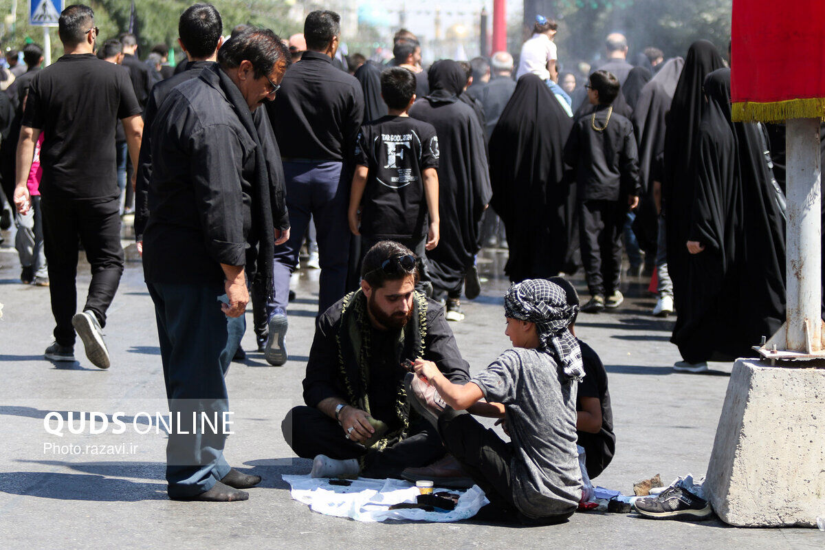 جاماندگان اربعین پای جسمشان را به مشایه رضوی رساندند