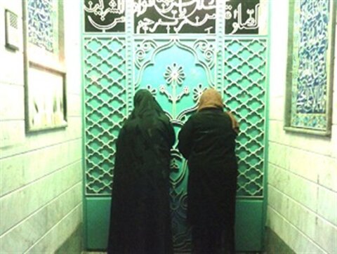 در لیلهالمبیت بهجای خرافه دقالباب مساجد، از فضایل امیرالمومنین (ع) بگوییم