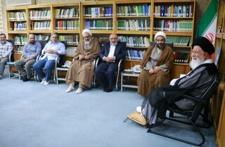 آیت‌الله علم‌الهدی: توحید در عشق به اهل بیت (ع)، شاخص خدمت به این خاندان است