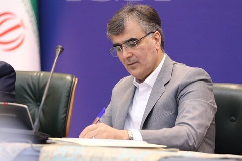 نامه‌نگاری‌های مسکنی/ فرزین: افزایش وام مسکن با بانک مرکزی است