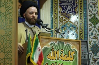 امام جمعه تربت حیدریه: نظم و انضباط کشور را مدیون نیروی انتظامی هستیم