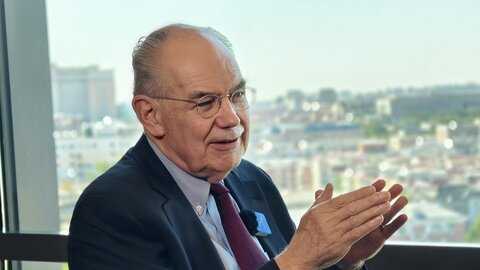 جان مرشایمر: ایران اهرم‌های فشار بزرگی در برابر آمریکا دارد! ما به مرز بحران نفتی نزدیک می‌شویم!