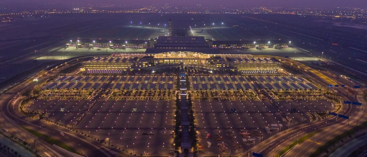 نمایی از فرودگاه مسقط