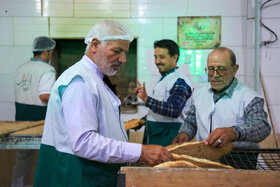 گزارش تصویری | عطر نان و صلوات