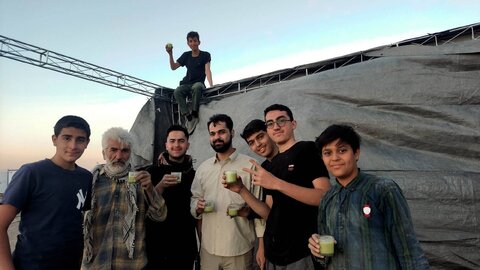 ساعتی با دانشآموزان «همقسم»