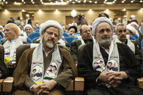 همایش «حزب الله زنده است» در قم برگزار شد