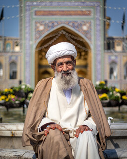 حاج غلامرضا عارف از سفر پرماجرایی می‌گوید که او را تا زندانی شدن پیش برد / مرگ را به چشم دیدم