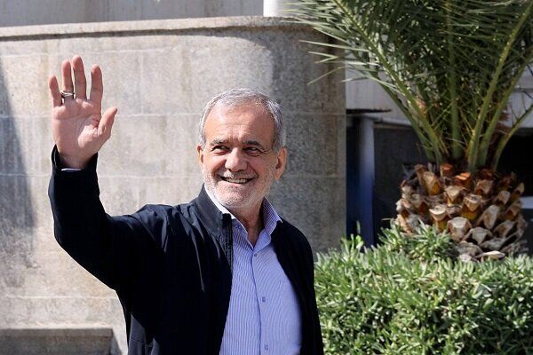 پزشکیان:اجازه نمی‌دهیم دلارها در بودجه گم و گور شود