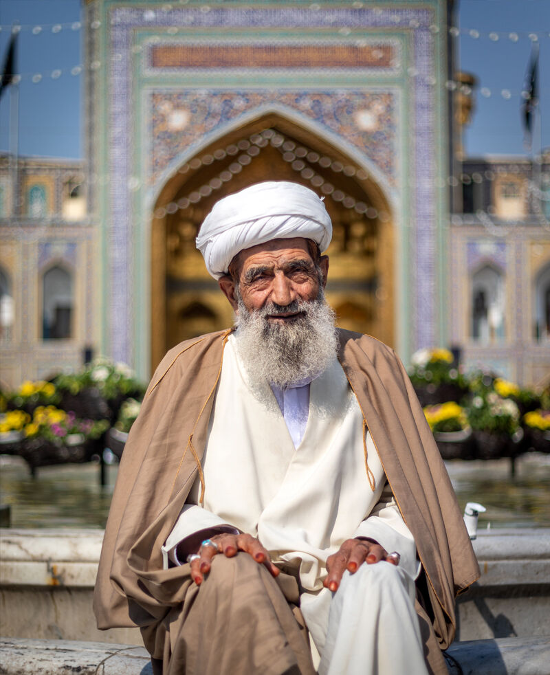 حاج غلامرضا عارف از سفر پرماجرایی می‌گوید که او را تا زندانی شدن پیش برد / مرگ را به چشم دیدم