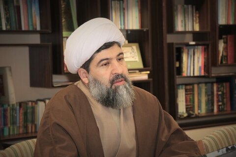 صحیفه سجادیه؛ سلاح معنوی انسان امروز در نبرد تمدنها