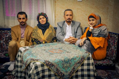 گفت و گو با امیراطهر سهیلی، کارگردان یک رئالیتی شوی پربیننده تلویزیونی/ یادآوری لذت بردن از زندگی در «خانه ما»