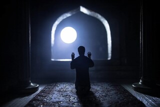 کیفیت نماز شب در سیره امام رضا (ع)