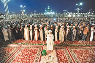 برگزاری نشست «نماز؛ نماد قدرت و عامل تمدن» در حرم مطهر رضوی 