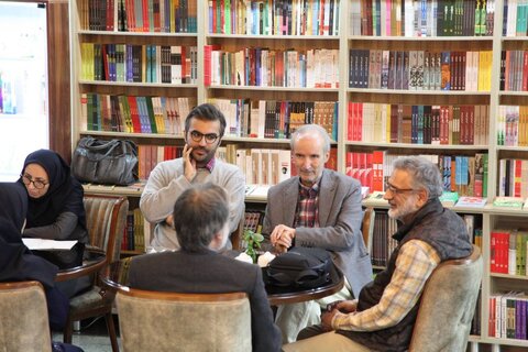 جشن امضای کتاب هدایت الله بهبودی برگزار شد