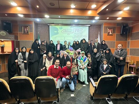 سید مهدی شجاعی: قلم را به هر قیمتی نفروشیم!