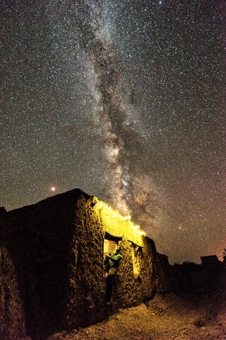 راهی که از آسمان آغاز میشود/ روایت کسی که دغدغهاش تاریکی شب و آلودگیهای نوری است