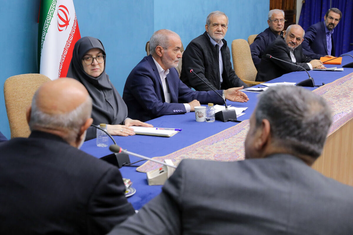 پزشکیان در دیدار اعضای شورای مرکزی خانه احزاب: انتقادها را با جان و دل  میپذیریم - قدس آنلاین