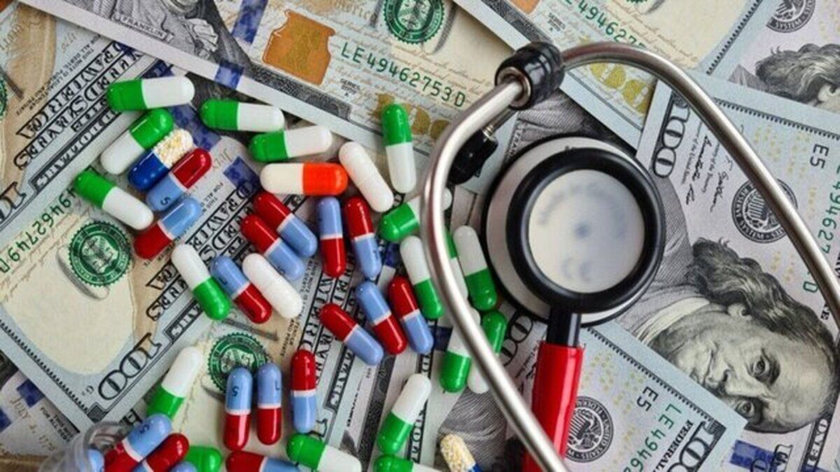 ارز ترجیحی ۴۲۰۰ تومانی دارو سال گذشته حذف شده بود ارز ترجیحی ۴۲۰۰ تومانی دارو سال گذشته حذف شده بود