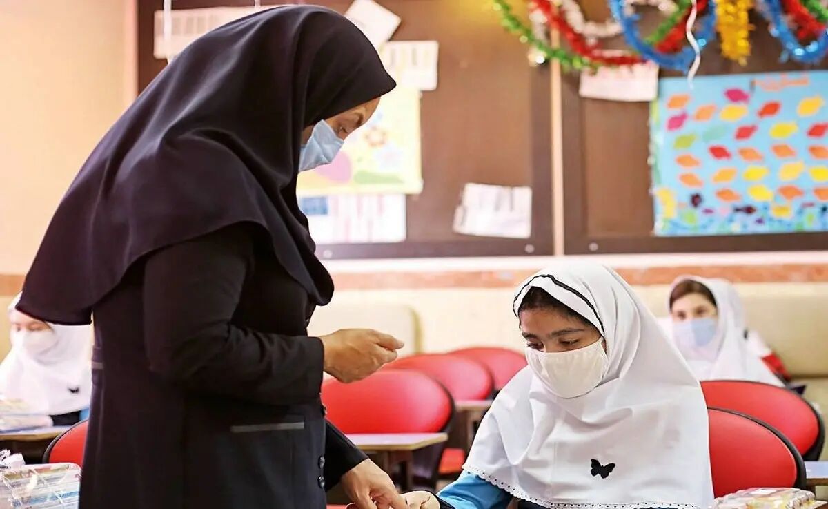 جذب معلم خارج از ضابطه ممنوع است