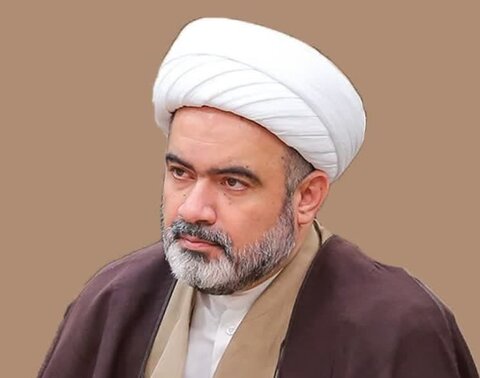 حجتالاسلام والمسلمین دکتر علیاکبر عالمیان، پژوهشگر تاریخ اسلام و استاد جامعة المصطفی(ص)