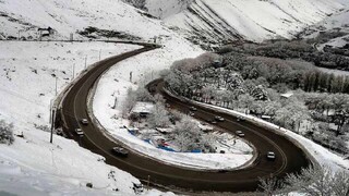 تردد روان در محورهای شمالی کشور/ برخی جاده‌های کشور برفی است