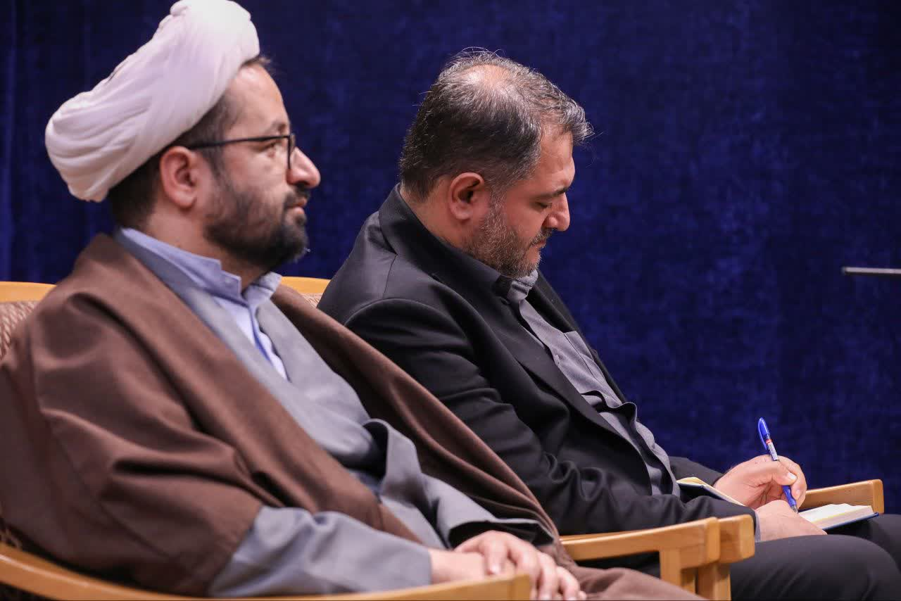 ما درباره ظلمها وجنایاتی که علیه پیروان اهلبیت علیهم السلام و مردم مظلوم پاراچنار یا سوریه اتفاق میافتد مسئولیم