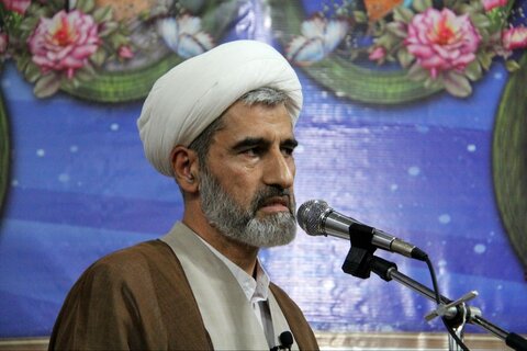 ‌ رئیس پژوهشگاه علوم اسلامی امام صادق(ع): هوش مصنوعی جایگزین تفکر انسان نخواهد شد