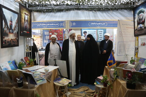 تحول فرهنگی و نهادینهکردن بحث عفاف و حجاب در کشور باید توسط بانوان فرهیخته و دانشمند حوزههای علمیه صورت بگیرد