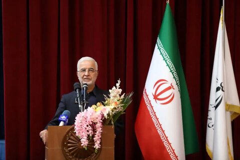مومنی: وزیر کشور پاکستان حامل پیام‌ بود