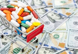 قیمت‌های نجومی داروی بیماران خاص/دلال ها ویزیت دارو فروش دارند!