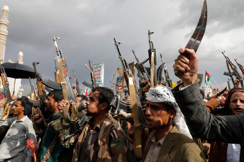 محور مقاومت در ۴۸ ساعت گذشته شاهد حوادث مهمی بوده است/ عقب‌نشینی تاکتیکی در لبنان پیشروی راهبردی در یمن