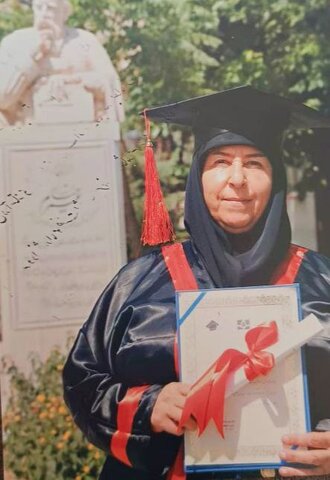 همه گفتند چه وقت درس خواندن است!