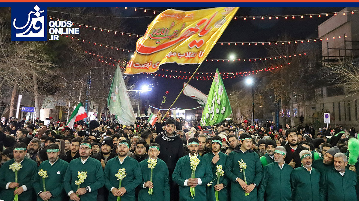 فیلم | گلباران حرم مطهر رضوی در شب میلاد امام جواد علیه‌السلام