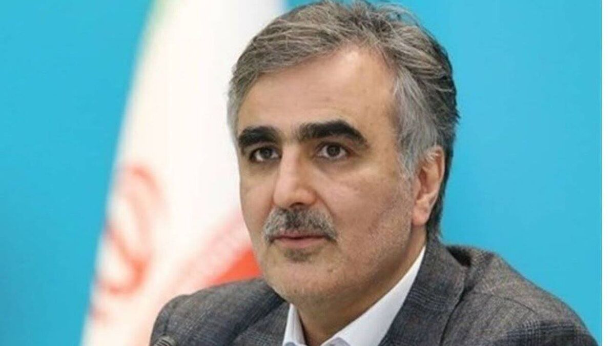 تداوم روند خدمت رسانی بانکی به مردم/ بازدید رئیس‌کل بانک مرکزی از برخی شعب بانکی