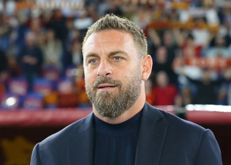 ده‌روسی باشگاه سابقش را خرید