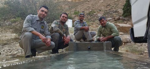 نذر آب رسانی به محیط زیست راه بیندازیم/
گفتوگو با سنگکار درگزی که با هنرش بهکمک حیاتوحش آمده است