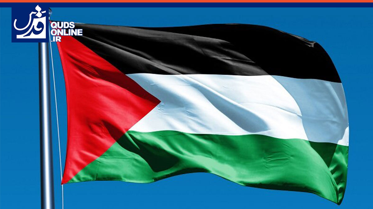 فیلم | برافراشتن پرچم فلسطین در خیابان الرشید در مسیر بازگشت به شمال غزه